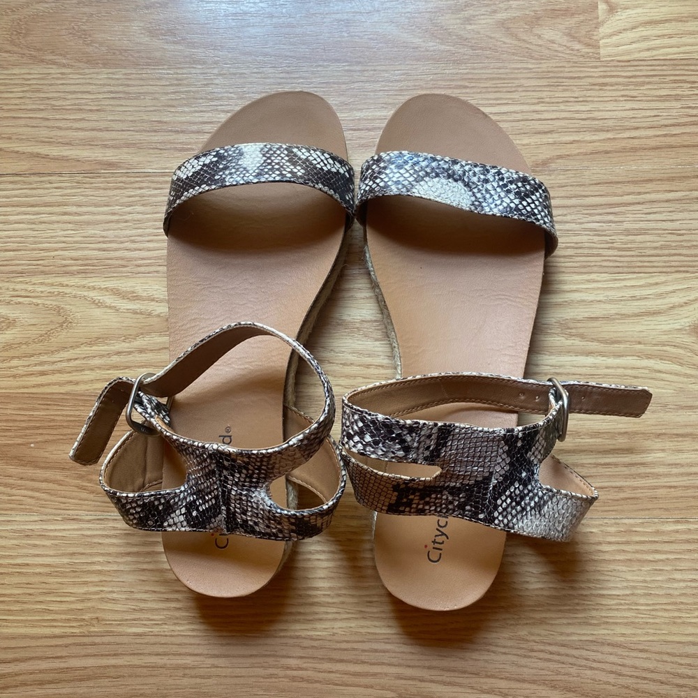 Cityclassified Platform Sandals